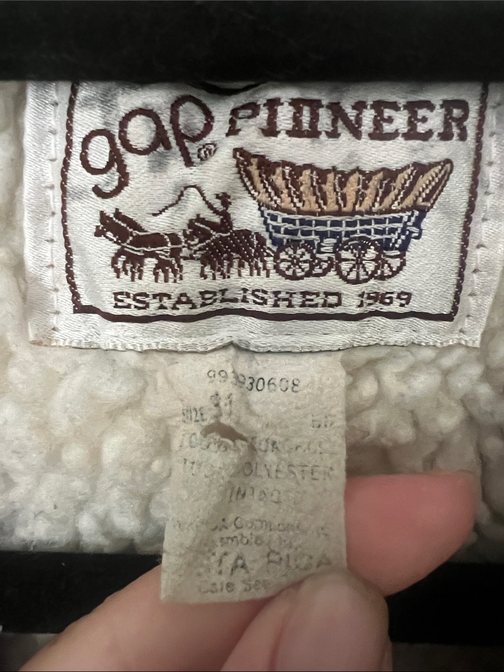 GAP Pioneer Sherpa Lined Jean Jacket - Picture 2 of 4